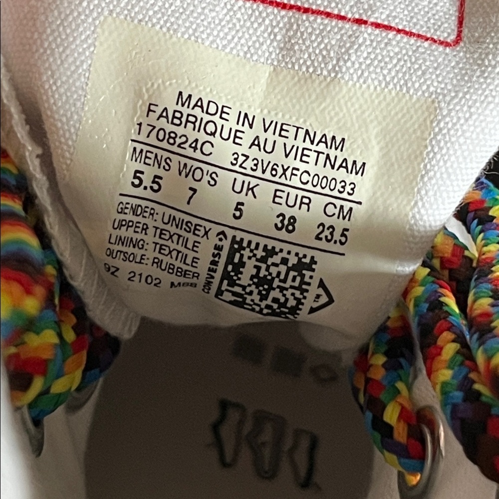 EUC Converse Chuck Taylor Pride Run Star High Hike Sneakers Size 7 Woman/5.5 Men - Picture 14 of 16